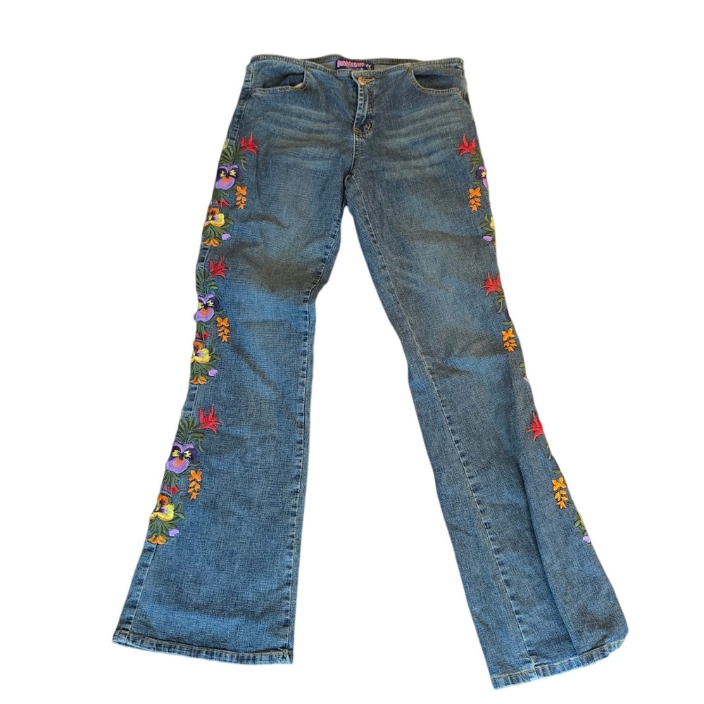 Y2K VTG Bubblegum Jeans 9/10 Low Rise Flare Wide Leg Floral Embroidered Denim